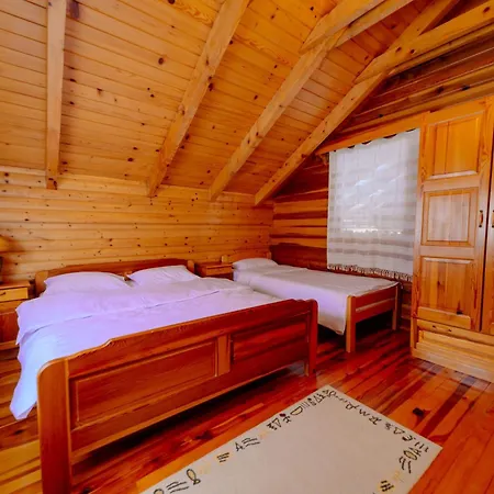 Holiday home Pine Valley House