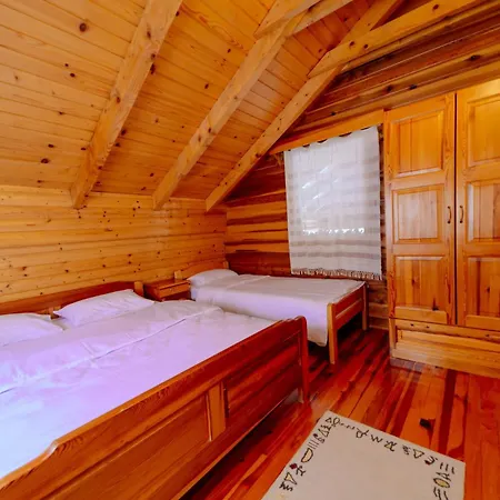 Дом отдыха Pine Valley House *